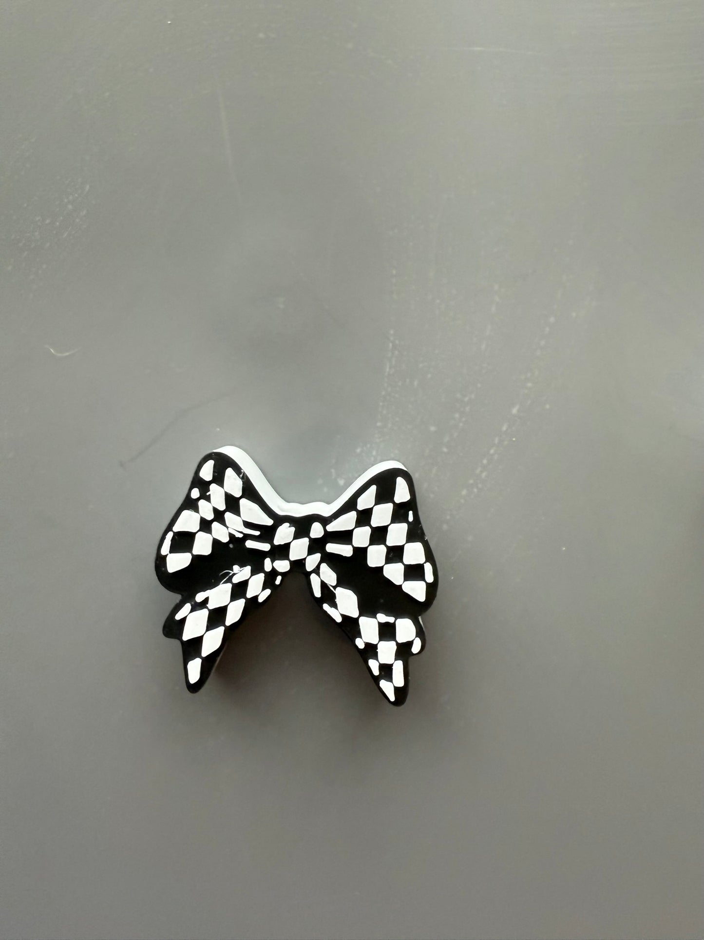 Checkered Bow